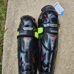 Junior Bauer Vapor 3X 12" Shin Pads (New)