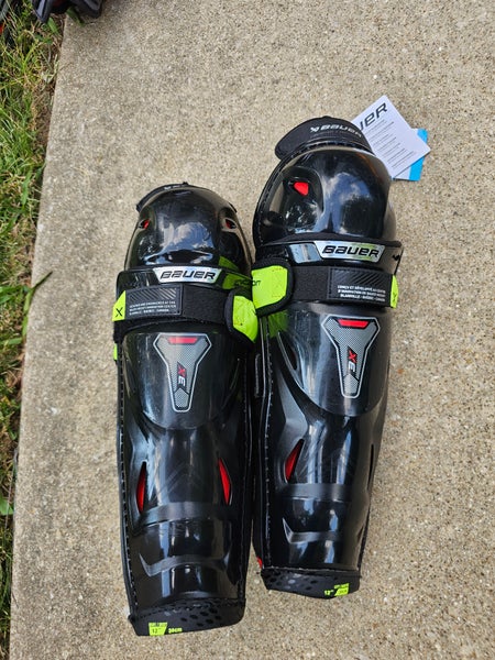 Junior Bauer Vapor 3X 12" Shin Pads (New)