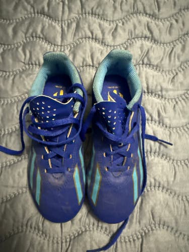 Kids 1Y (Big Kids / Youth) Adidas Messi Cleats (Used)