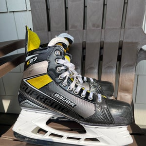 Bauer Supreme S37 Hockey Skates Extra Wide Width 10 (Used)