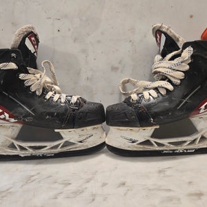 CCM JetSpeed FT485 Hockey Skates Regular Width 7 (Used)