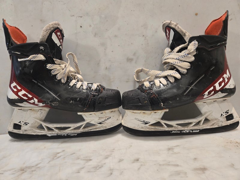 CCM JetSpeed FT485 Hockey Skates Regular Width 7 (Used)
