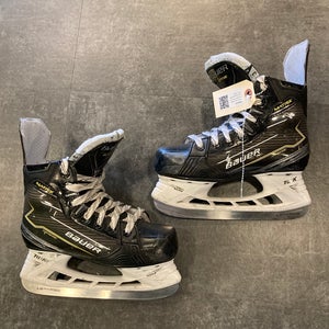 Bauer Supreme Matrix Hockey Skates | Size 3