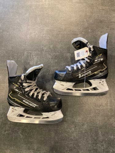 Bauer Supreme Matrix Hockey Skates | Size 3