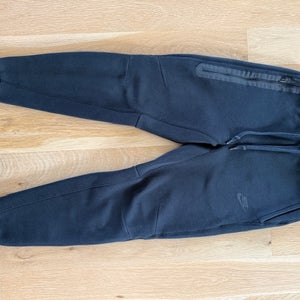 Black XS Men's Nike Pants (Used)