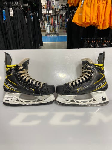 Used CCM Classic SE Size 5.5 D Skates