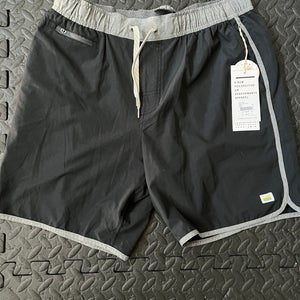 Vuori Black Large Men's Shorts (New) - The Banks Short