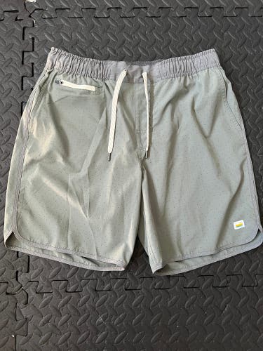 Vuori Gray Large Men's Shorts (Almost new)