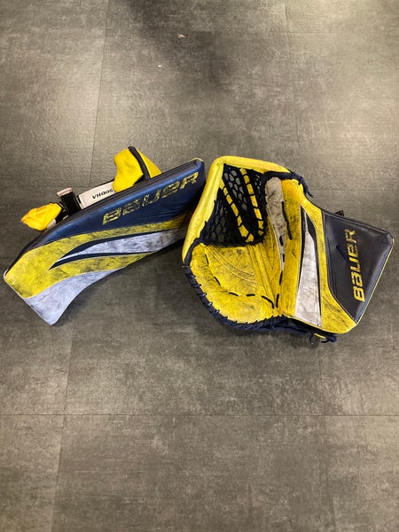 Intermediate Bauer Vapor X5 Pro Full Right Goalie Glove & Blocker