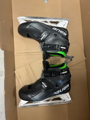 Bauer Konekt Hockey Goalie Skates 8 (Used)