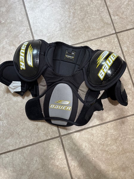 Bauer Shoulder Pads