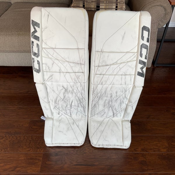 CCM Extreme Flex 6 Goalie Pads - 34+1