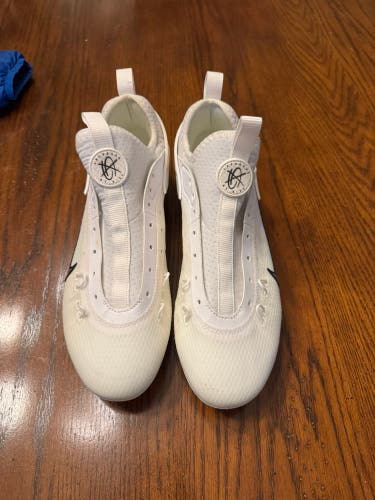 White Unisex Size M 9.5 (W 10.5) Adult Nike Huarache 9 Elite Low Low Top Molded Cleats (New)