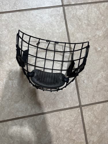 Small Bauer cage(Used)