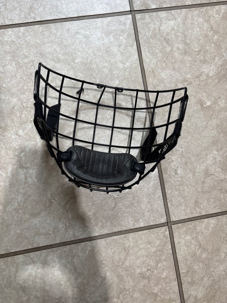 Small Bauer cage(Used)