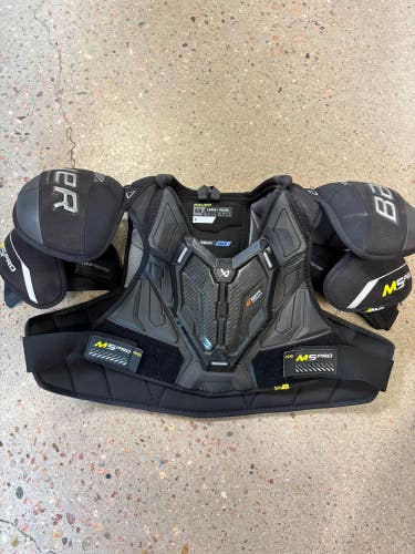 Large Senior Bauer Supreme M5 Pro Shoulder Pads (Used)