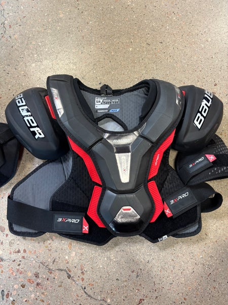 Medium Senior Bauer Vapor 3X Pro Shoulder Pads (Used)