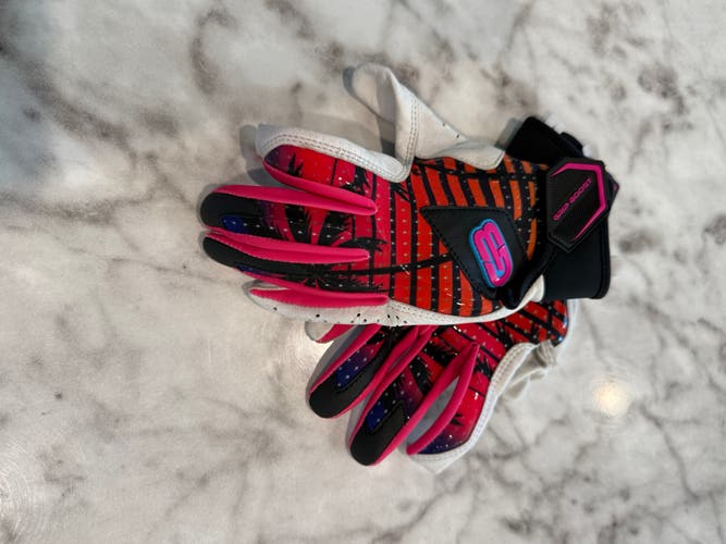 Almost new youth medium Grip Boost baseball batting gloves