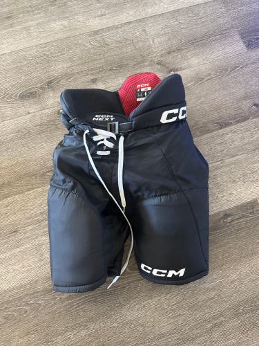 Men's Junior Large CCM Next Hockey Pants (Used)