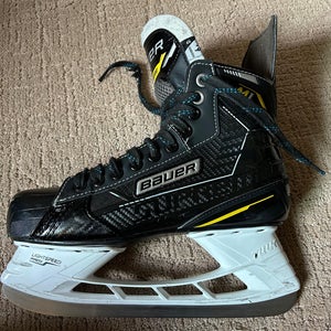 Bauer Supreme M1 Hockey Skates Regular Width 6.5 (Used)