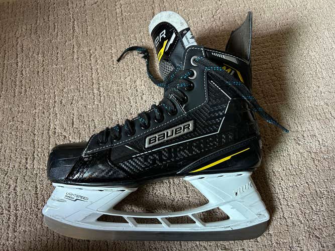 Bauer Supreme M1 Hockey Skates Regular Width 6.5 (Used)