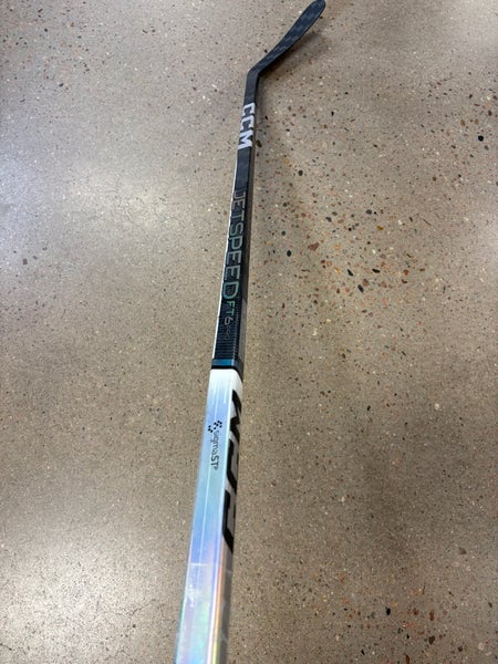 Senior CCM Jetspeed FT6 Pro Hockey Stick Right Handed | P29 85 Flex (Used)