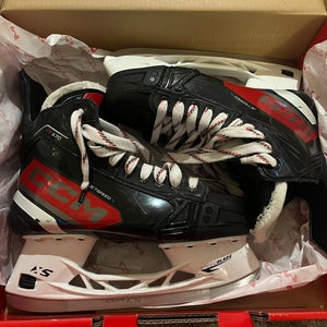 CCM JetSpeed FT670 Hockey Skates Wide Width 7.5 (Used)