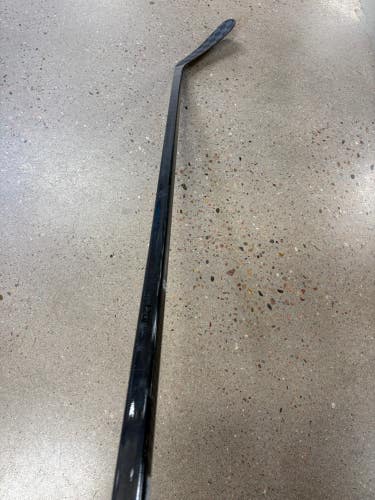 Senior Warrior Alpha LX2 Bravo Hockey Stick Right Handed | W03 95 Flex (Used)