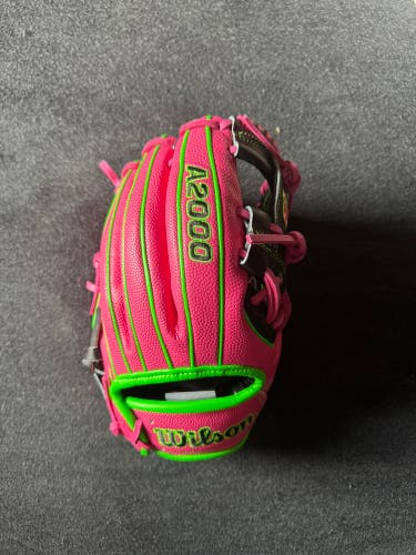 2025 Wilson A2000 RH Baseball Glove 11.5" (New)