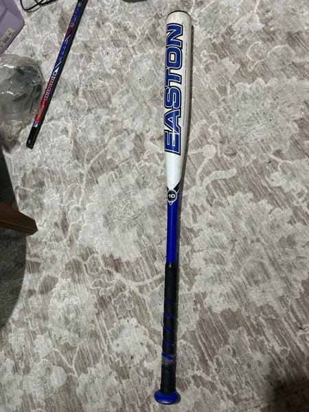 Easton Cyclone Bat (-10) 21 oz 31"