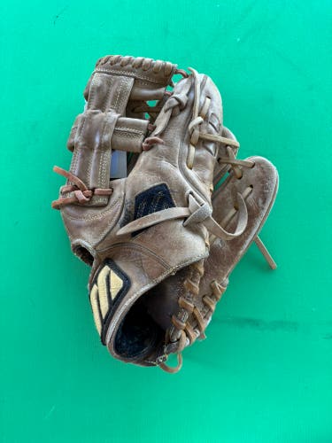 Brown Mizuno Pro Limited RH Infield Baseball Glove 11.5"