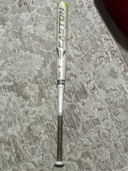 Easton Stealth Composite Bat (-12) 20 oz 32"