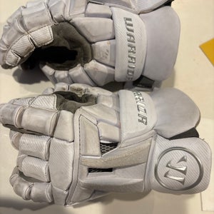 Youth medium  Warrior Burn Lacrosse Gloves Small (Used)