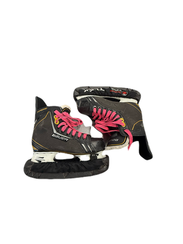 Used Bauer SUPREME Intermediate Hockey Skate Intermediate 6.0 11769-S000028876