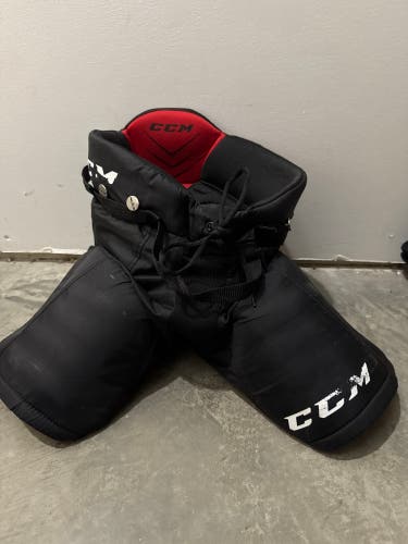 Youth Large CCM QLT 230 Hockey Pants (Used)