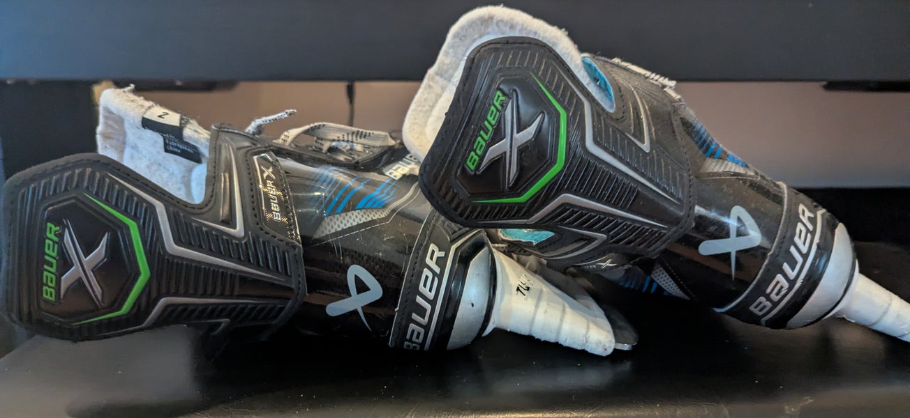 Bauer X Hockey Skates Regular Width Size 2 (Used)