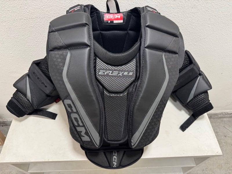 Large/Extra Large CCM Extreme Flex E6.5 Goalie Chest Protector (Used)