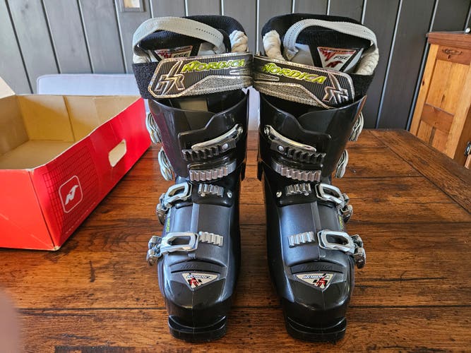 Mondo 27 & 27.5 Men's Nordica All Mountain Ski Boots Soft Flex (New)