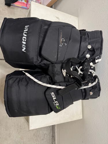Intermediate Medium Vaughn SLR4 Hockey Goalie Pants (Used)