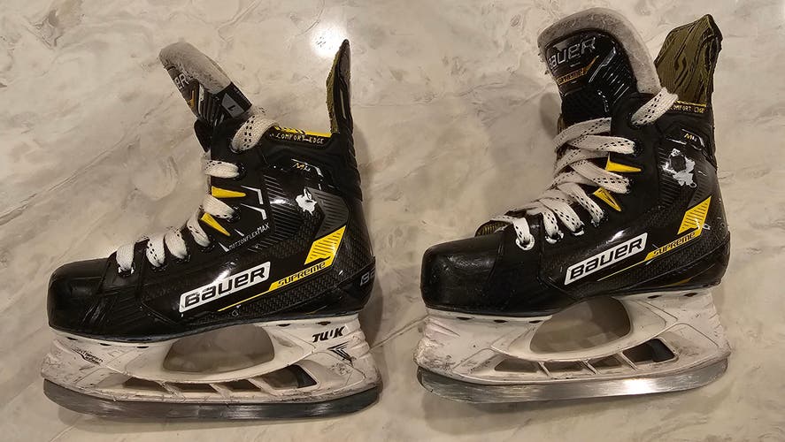 Bauer Supreme M4 Hockey Skates Regular D Width Size 1.0 (Used)