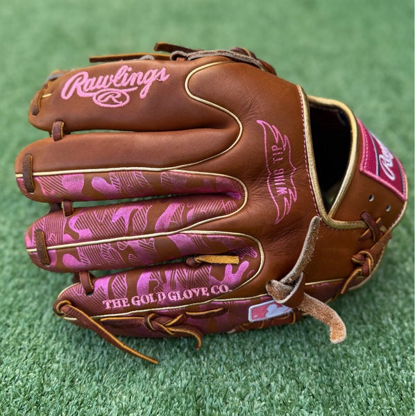 Used Rawlings Colorsync 9.0 11.75in Heart of the Hide Pitchers Glove - Right Hand Throw