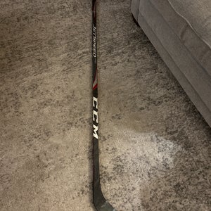 Intermediate CCM JetSpeed Pro2 Left Hand Hockey Stick P28 (Used)