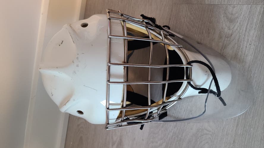 2015 Senior Large Sportmask T3 Goalie Mask Pro Stock (Used)