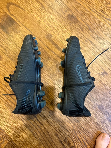 Black Kids 5Y (Big Kids / Youth) Nike Mercurial Vapor Cleats (Used)