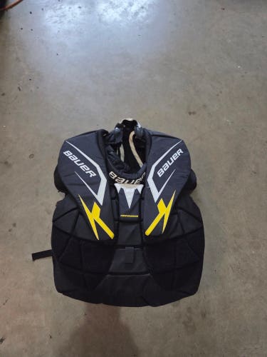 Large Bauer Performance Goalie Chest Protector (Used)