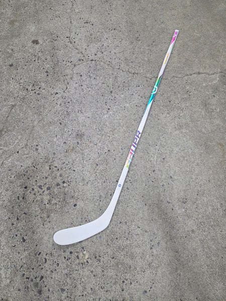 New Senior Bauer Proto2 Right Handed Hockey Stick P28 87 Flex