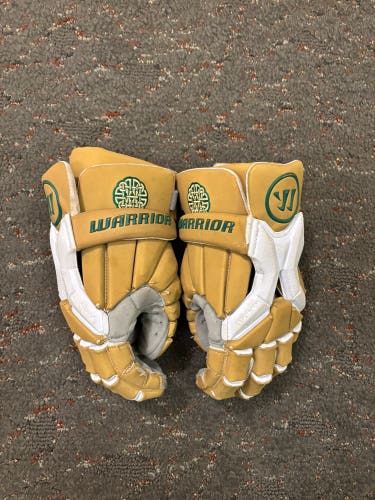 Custom Warrior Burn Pro Lacrosse Gloves