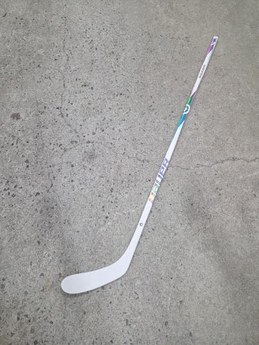 New Senior Bauer Proto2 Right Handed Hockey Stick P28 77 Flex
