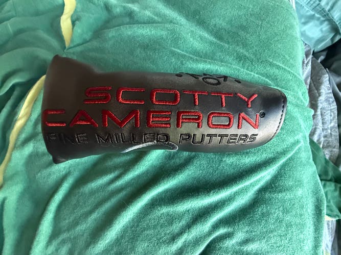 Scotty Cameron “Super” Titleist Putter Headcover – Black/Red – Fine Milled