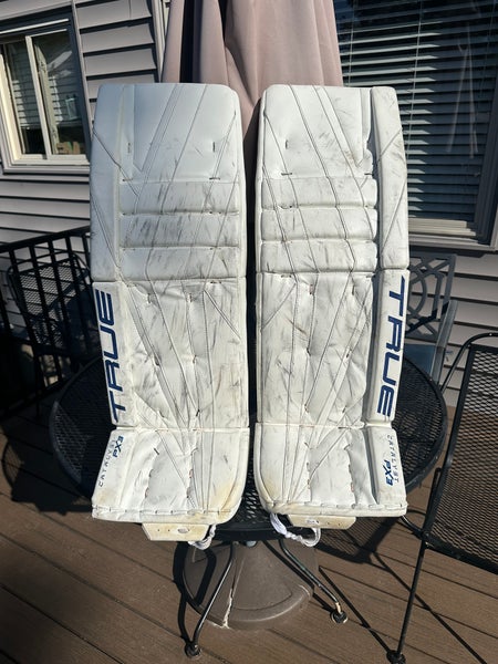 35" True 12.2 Pro Goalie Leg Pads Pro Stock (Used)